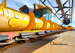 COLHEITADEIRA NEW HOLLAND CR 9060 – PLATAFORMA 30 PÉS CARACOL full