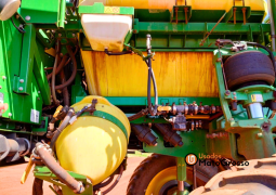 PULVERIZADOR JOHN DEERE M4040 FC – 36 METROS DE BARRA full