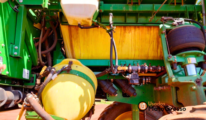 PULVERIZADOR JOHN DEERE M4040 FC – 36 METROS DE BARRA full