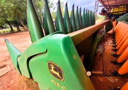 PLATAFORMA DE MILHO JOHN DEERE 615C – 15 LINHAS X 0,50 CM full