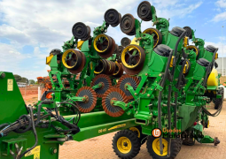 PLANTADEIRA JOHN DEERE DB 40 – 23 LINHAS X 0,50 CM full
