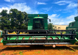 COLHEITADEIRA JOHN DEERE 1560 – PLATAFORMA 22 PÉS CARACOL full