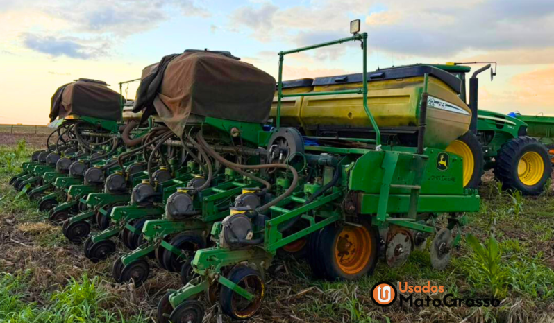 CONJUNTO JOHN DEERE TRATOR 7225J PLANTADEIRA CCS 2100 20 LINHAS X 0,50 CM full