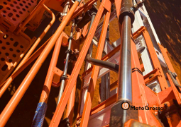 PULVERIZADOR JACTO UNIPORT 2030 – 24 METROS DE BARRA full