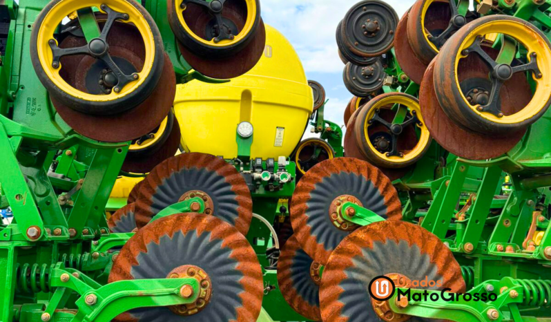 PLANTADEIRA JOHN DEERE DB 40 – 23 LINHAS X 0,50 CM full