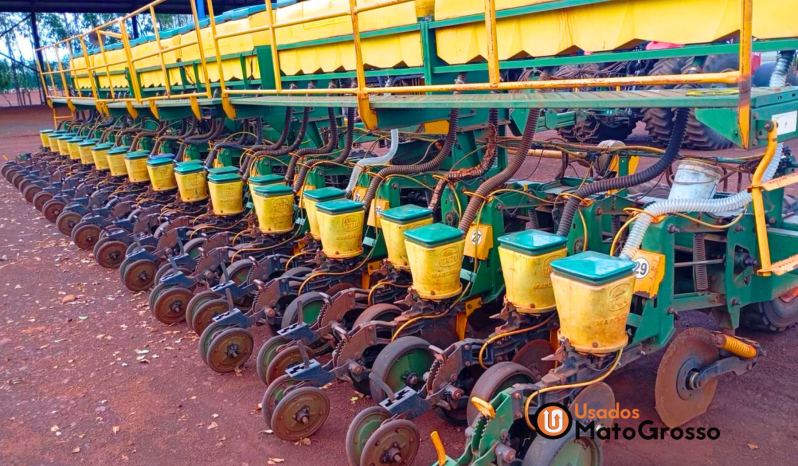 COJUNTO DE PLANTIO TRATOR VALTRA BT 210 + PLANTADEIRA TATU USAP 29 LINHAS X 0,50 CM full