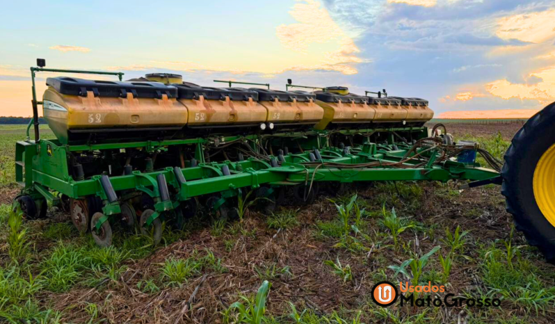 CONJUNTO JOHN DEERE TRATOR 7225J PLANTADEIRA CCS 2100 20 LINHAS X 0,50 CM full