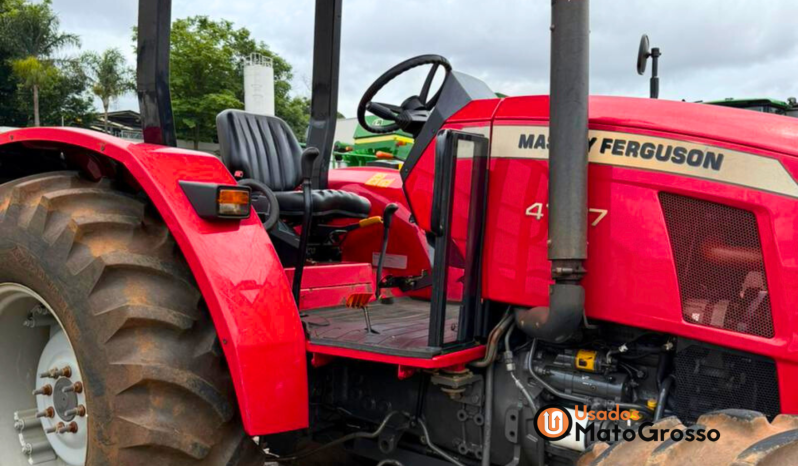 TRATOR MASSEY FERGUSON 4707 full