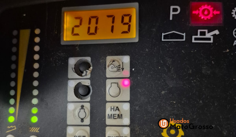 COLHEITADEIRA NEW HOLLAND TC 5090 – PLATAFORMA 20 PÉS CARACOL full