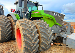 TRATOR FENDT VARIO 1050 full