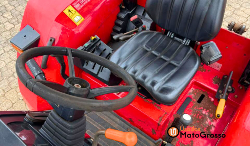 TRATOR MASSEY FERGUSON 4707 full