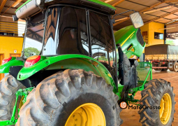 TRATOR JOHN DEERE 5090E full