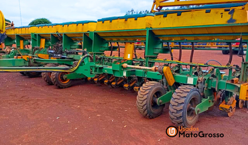 COJUNTO DE PLANTIO TRATOR VALTRA BT 210 + PLANTADEIRA TATU USAP 29 LINHAS X 0,50 CM full