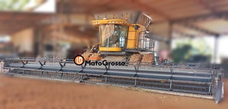 COLHEITADEIRA VALTRA BC8800 40 PÉ DRAPER completo