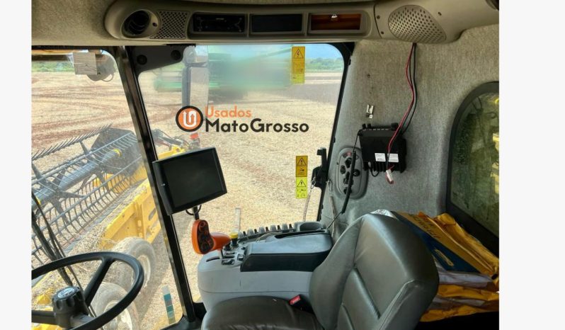 COLHEITADEIRA NEW HOLLAND CR 8.90 – 45 PÉS completo