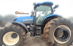 TRATOR NEW HOLLAND T7 – 240 completo