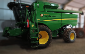 COLHEITADEIRA JOHN DEERE S550 30 PES DRAPER