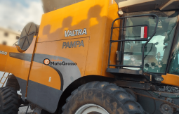 COLHEITADEIRA VALTRA BC 7500 completo