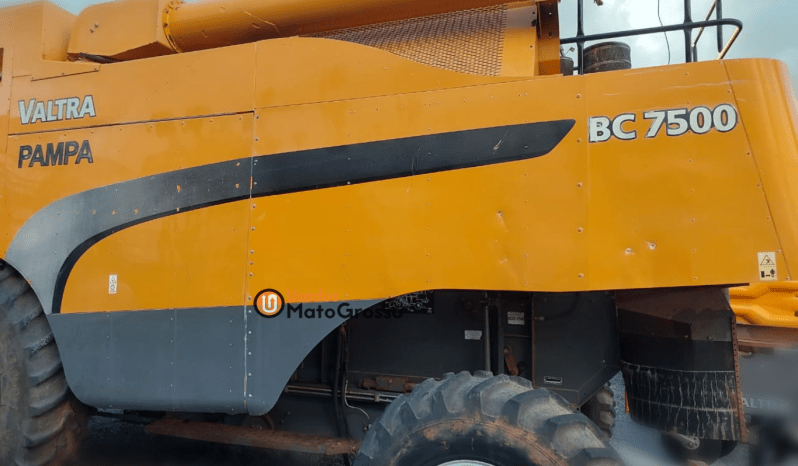 COLHEITADEIRA VALTRA BC 7500 completo