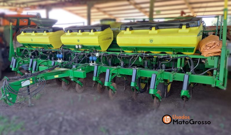 PLANTADEIRA JOHN DEERE 2113 – 12 LINHAS DE 60CM completo