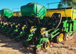 PLANTADEIRA JOHN DEERE CCS2122 – 22 LINHAS DE 45 CM completo