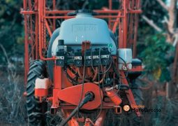 PULVERIZADOR DE ARRASTO JACTO ADVANCE 2000 – 18 METROS DE BARRA completo