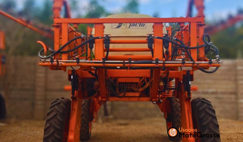 PULVERIZADOR  JACTO UNIPORT 2000 – 24 METROS DE BARRA COM PILOTO HIDRAULICO completo