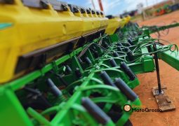 PLANTADEIRA JOHN DEERE CCS 2126 – 26 LINHAS DE 45CM completo