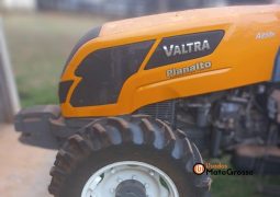 TRATOR VALTRA A850R – COM CARRETA AGRICOLA E PULVERIZADOR AGRICOLA completo