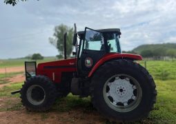 TRATOR MASSEY FERGUSON 680 completo