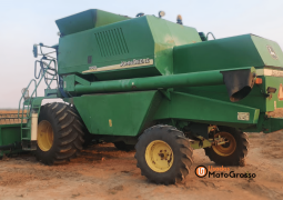 COLHEITADEIRA JOHN DEERE 1550 – 22 PES CARACOL completo