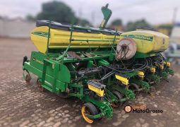 PLANTADEIRA JOHN DEERE 2113 – 12 LINHAS DE 50CM COM TAXA VARIAVEL E ROW COMMAND