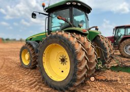 TRATOR JOHN DEERE 8270R – COMPLETO COM PILOTO completo