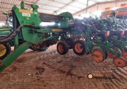 CONJUNTO TRATOR JOHN DEERE 8370R + PLANTADEIRA STARA ABSOLUTA 47 LINHAS DE 50CM completo