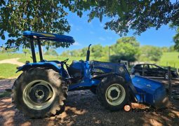 TRATOR NEW HOLLAND TT4030 completo