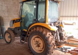 TRATOR VALTRA A93F completo