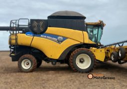 COLHEITADEIRA NEW HOLLAND CR6.80 – 35 PES CARACOL COM PILOTO