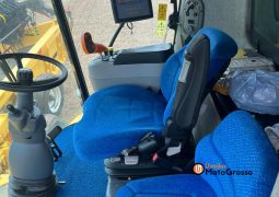 COLHEITADEIRA NEW HOLLAND CR6.80 – 35 PES CARACOL COM PILOTO completo