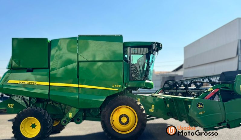 COLHEITADEIRA JOHN DEERE  S430 – 22 PES CARACOL FILIPADA completo