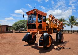 PULVERIZADOR JACTO UNIPORT 2000 – 24 MTS DE BARRA COM GPS