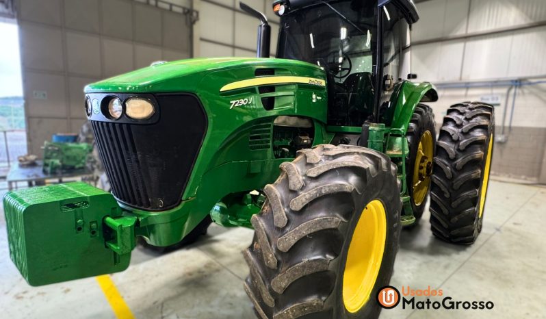 TRATOR JOHN DEERE 7230J COM PILOTO/FILIPADO TRASEIRO completo