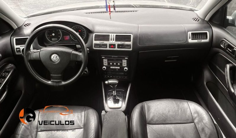 WOLKSWAGEN BORA  2.0 AUTOMATICO completo
