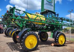 PULVERIZADOR JOHN DEERE M4025 – 27 METROS DE BARRA C/PILOTO E GPS completo