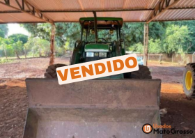 TRATOR JOHN DEERE 7500 – COM LÂMINA E CONCHA TATU