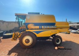 COLHEITADEIRA NEW HOLLAND TC 5090 – PLATAFORMA 25 PÉS completo