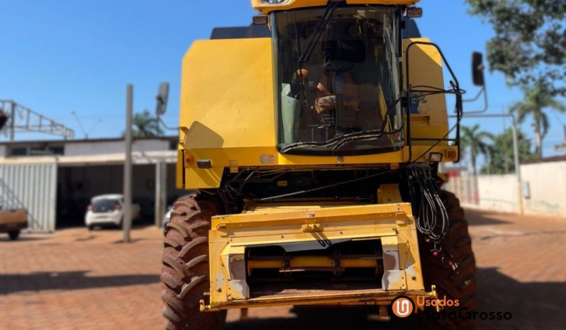 COLHEITADEIRA NEW HOLLAND TC 5090 – PLATAFORMA 25 PÉS completo