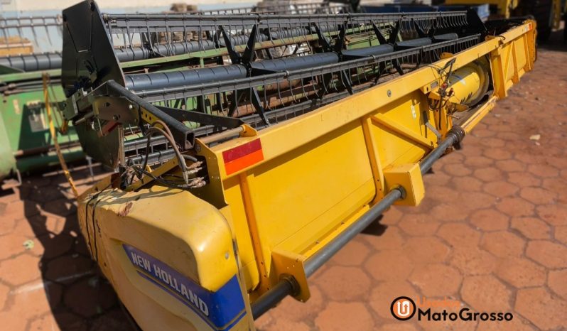 COLHEITADEIRA NEW HOLLAND TC 5090 – PLATAFORMA 25 PÉS completo