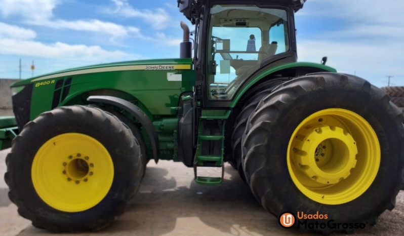 TRATOR JOHN DEERE 8400R – COM PILOTO E GPS FILIPADO FRENTE E TRASEIRO completo