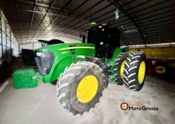 TRATOR JOHN DEERE 7230J COM SUSPENSÃO DIANTEIRA completo