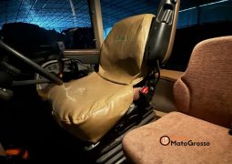 TRATOR JOHN DEERE 7230J COM SUSPENSÃO DIANTEIRA completo